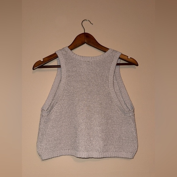 H&M Divided Gray Knit Sleeveless Top - Picture 2 of 3